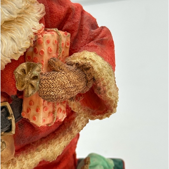 Dept. 56 In The Spirit Santa Christmas Sculpture Santa Carrying Gifts - Picture 7 of 16